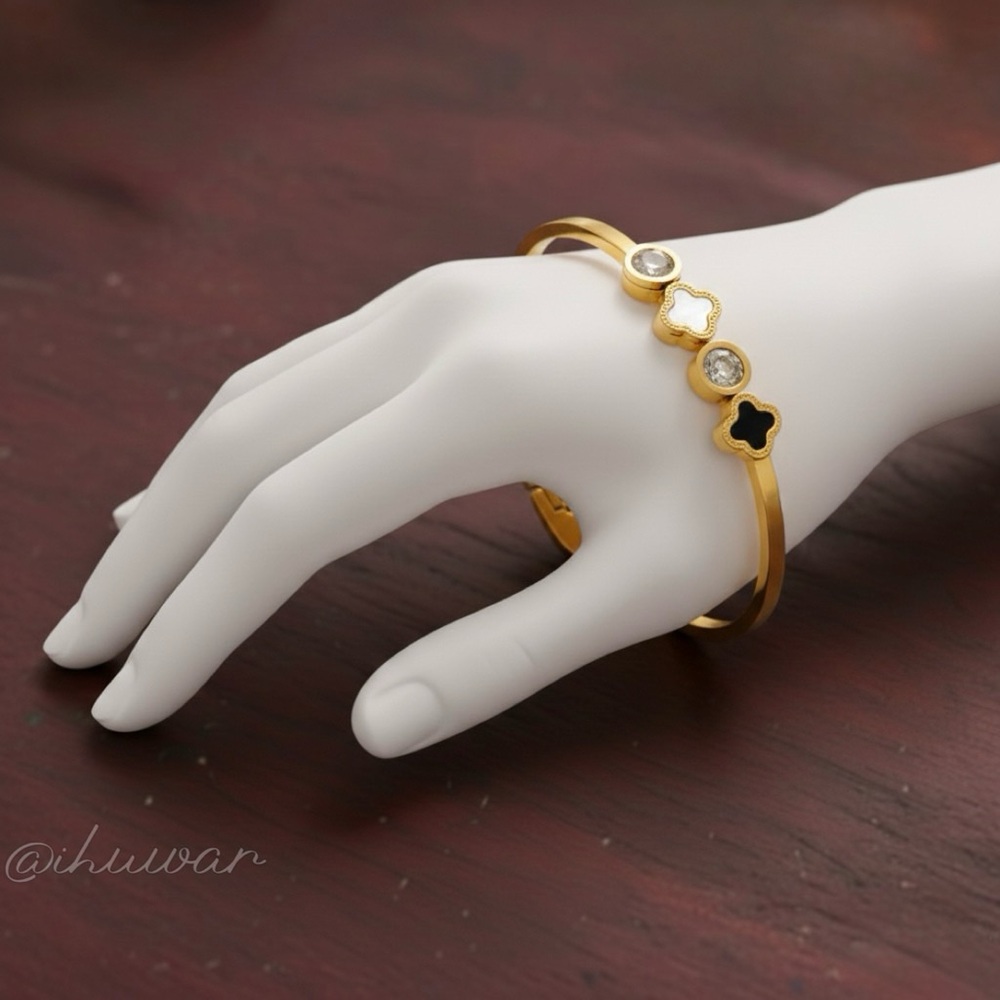 Mother of Pearl 18k Gold Plated Stainless Steel Bangle - Picture 6 of 6